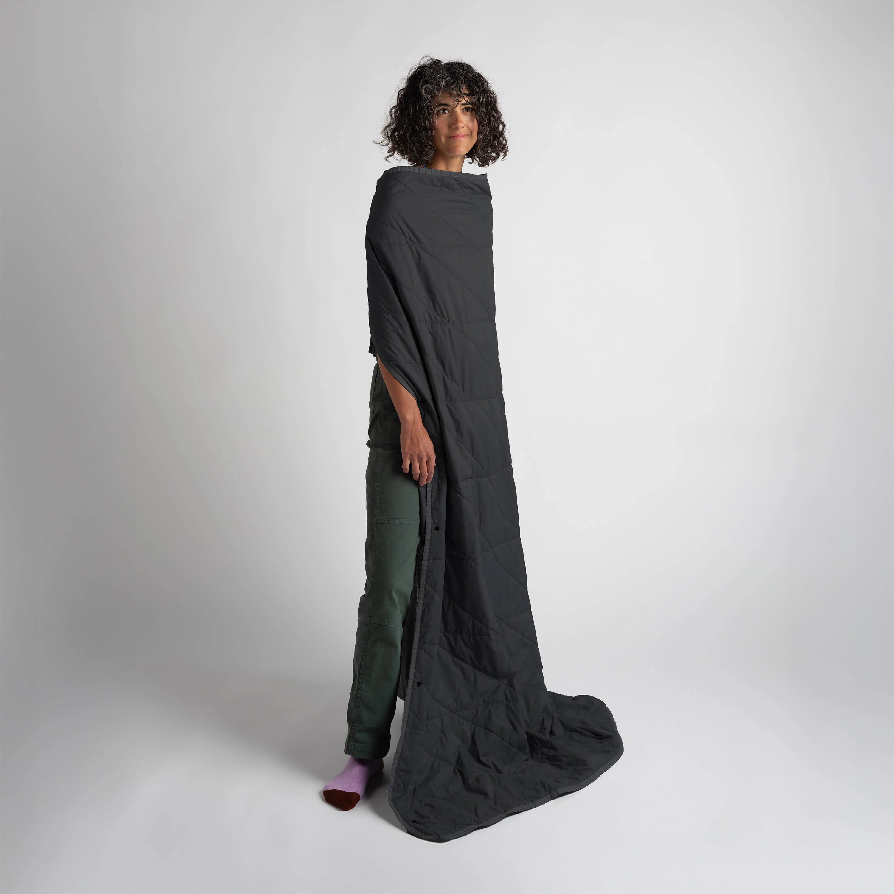 Layover™ Blanket Black - Image 10