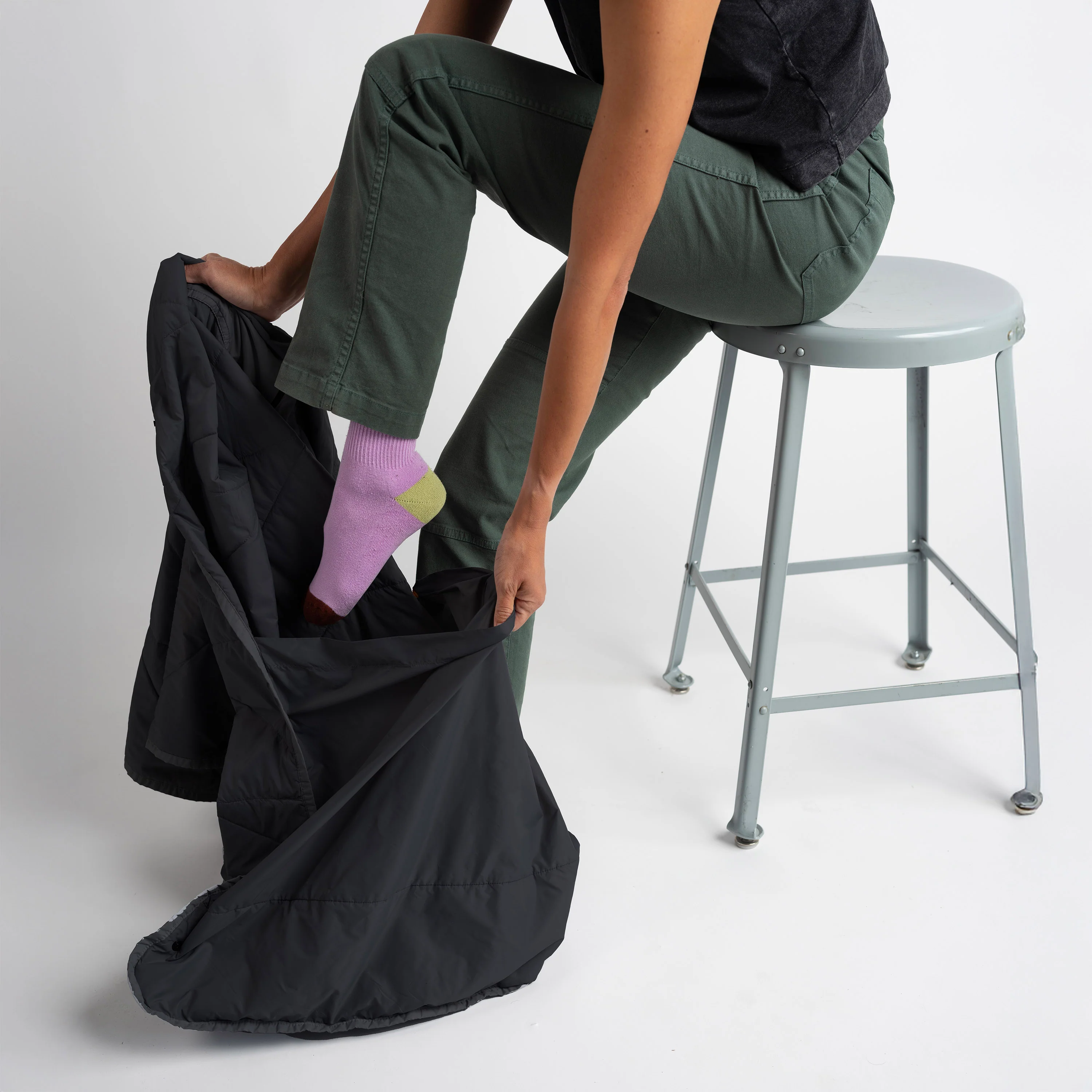 Layover™ XL Blanket Black - Image 7